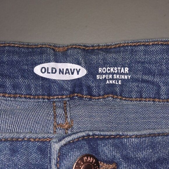 Old Navy Rockstar Jeans NWT - Picture 8 of 11